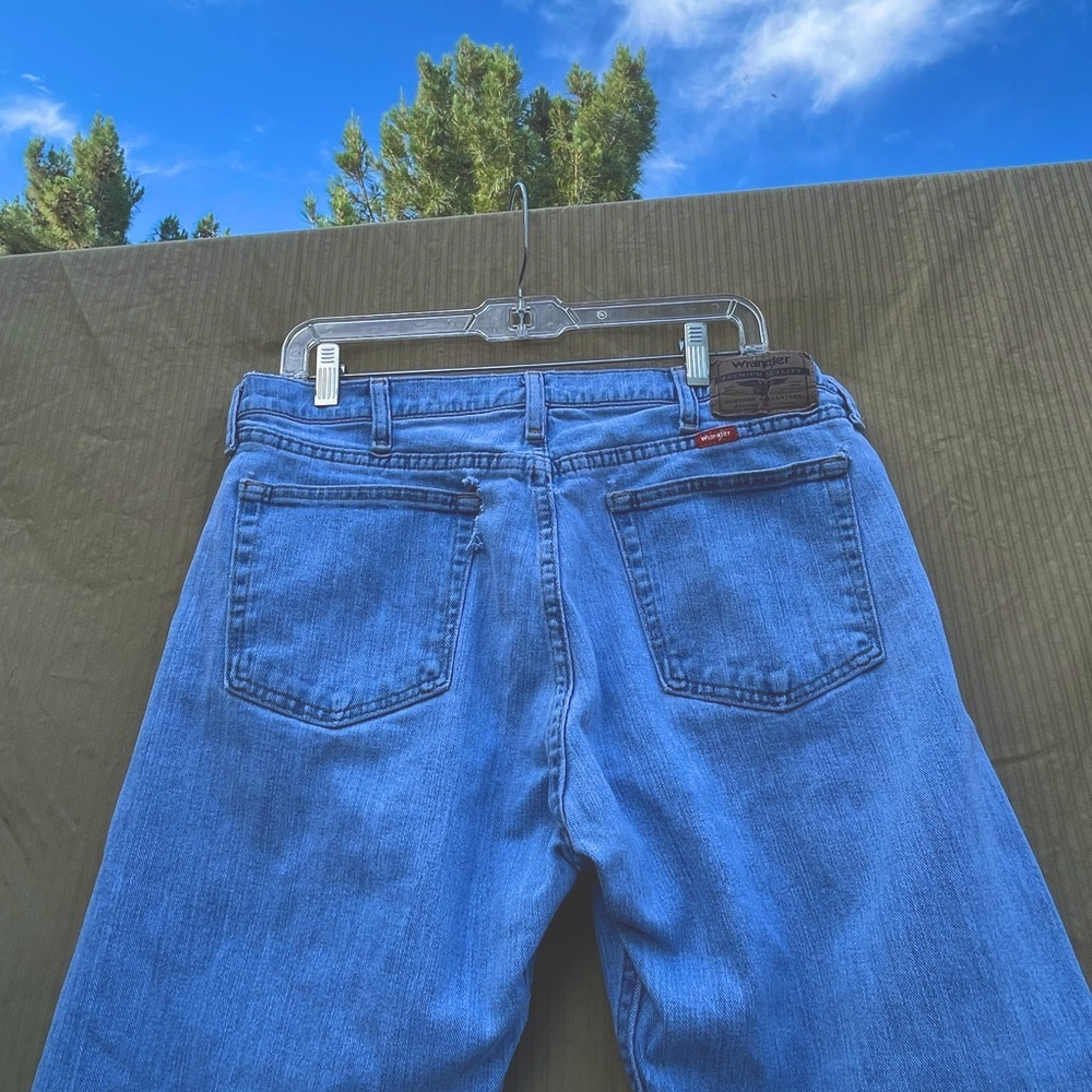 Wrangler Light Wash Jeans